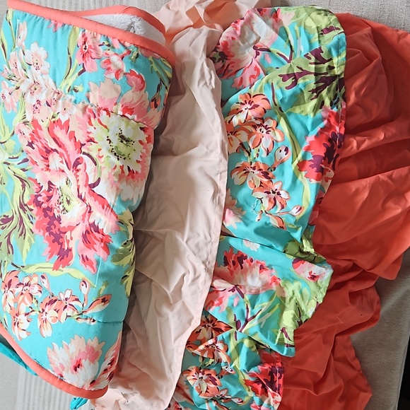 Carousel Designs Coral Floral Bedding 4 piece Set - Picture 4 of 8